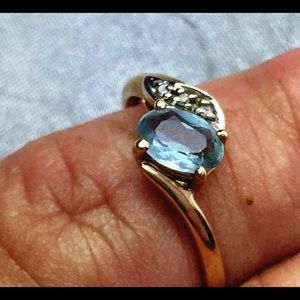 14k gold aquamarine and diamond chip ring size 6